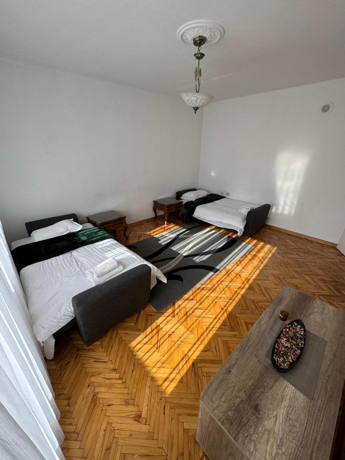 Green Apartments Prishtina Pristina Buitenkant foto